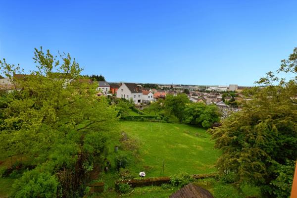 Dpt Saône et Loire (71), à vendre LE CREUSOT maison P3 de 70 m² - Terrain de 1 302,00 m²