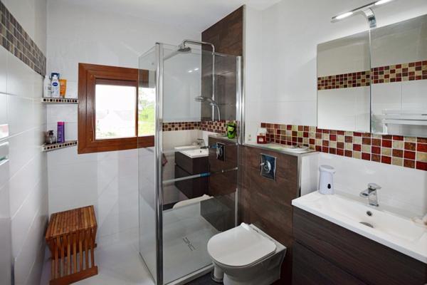 Dpt Saône et Loire (71), à vendre LE CREUSOT maison P3 de 70 m² - Terrain de 1 302,00 m²