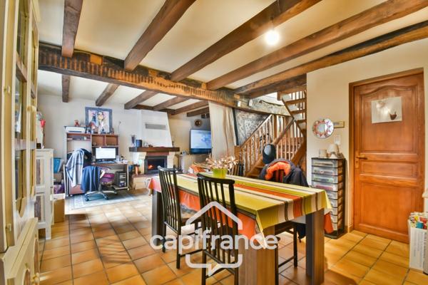 Maison à vendre 4 pièces SAINT JEAN D'ANGELY (17) avec jardin et garage