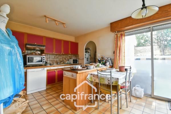 Maison à vendre 4 pièces SAINT JEAN D'ANGELY (17) avec jardin et garage