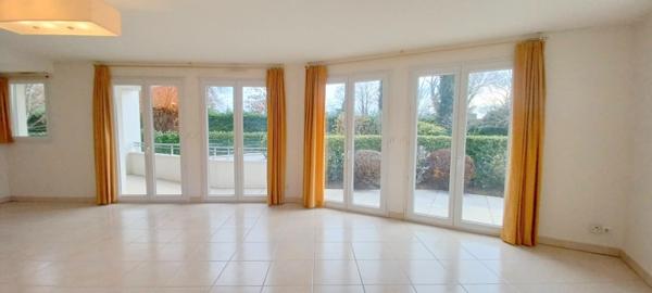 Divonne-les-Bains (01220) Magnifique T3 Divonne les Bains