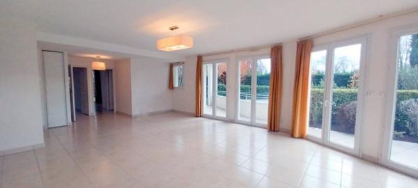 Divonne-les-Bains (01220) Magnifique T3 Divonne les Bains