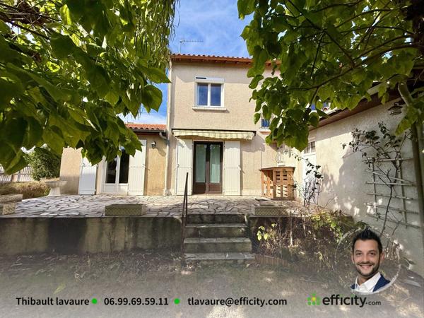 Maison
         4 pièces
        - 110 m² Exclusivité 180 000 € *