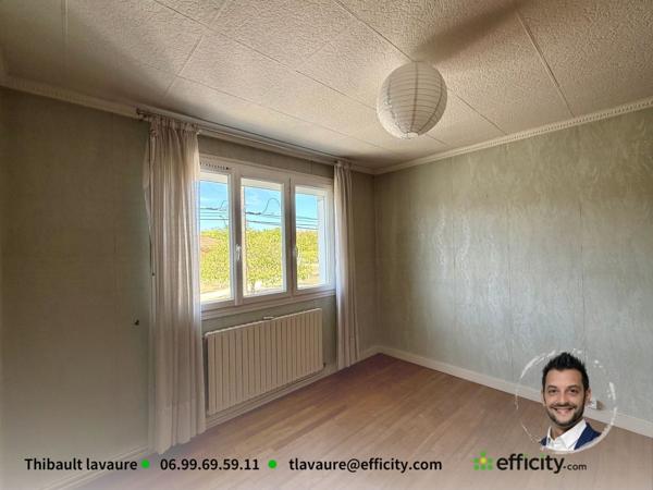 Maison
         4 pièces
        - 110 m² Exclusivité 180 000 € *