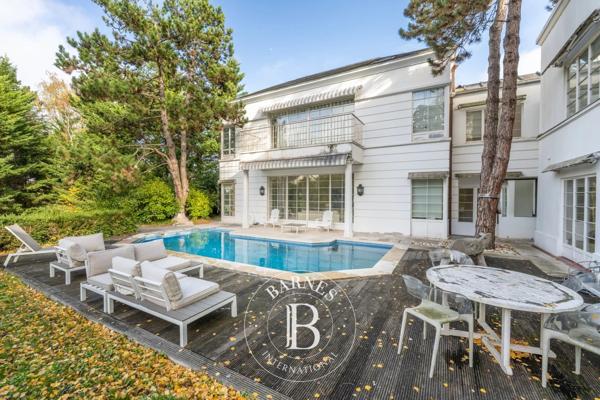 Louveciennes, Maison 8 Chambres -  480 m² à vendre