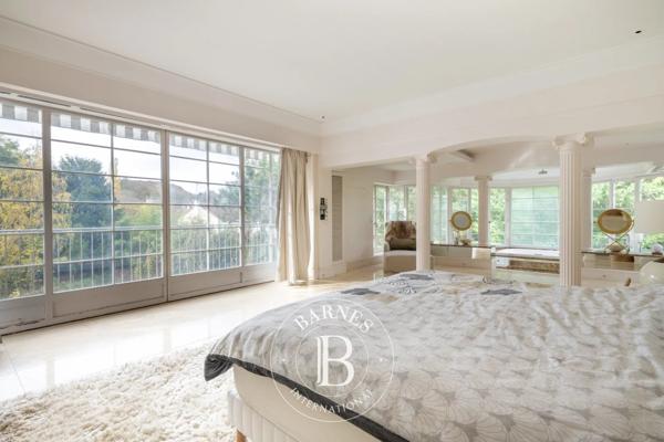 Louveciennes, Maison 8 Chambres -  480 m² à vendre