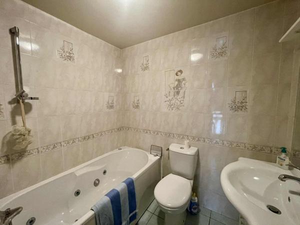 Belle propriété de caractère de 195m² avec dépendances et parc arboré