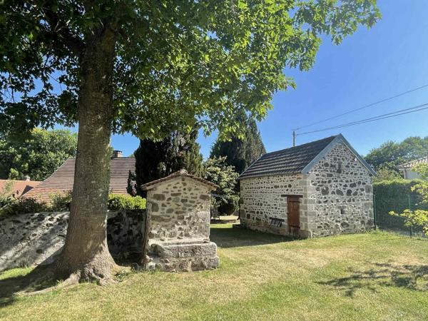 Belle propriété de caractère de 195m² avec dépendances et parc arboré