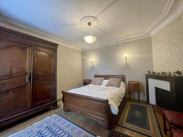 Belle propriété de caractère de 195m² avec dépendances et parc arboré