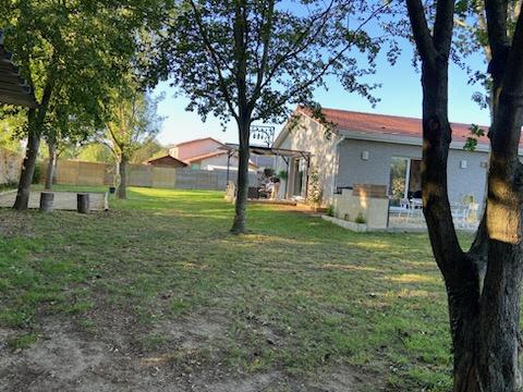 VALEILLE EN EXCLUSIVITE MAISON PLAIN PIED CONSTRUCTION 2021 SUR 1900 M²  Valeille (42110)