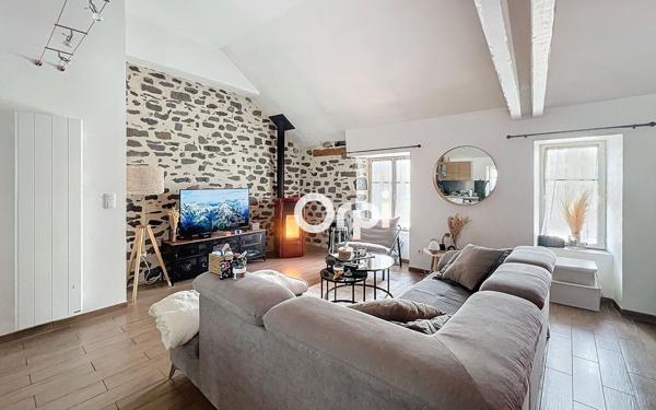 Immeuble à vendre    3 pièces •  Saint-Flour