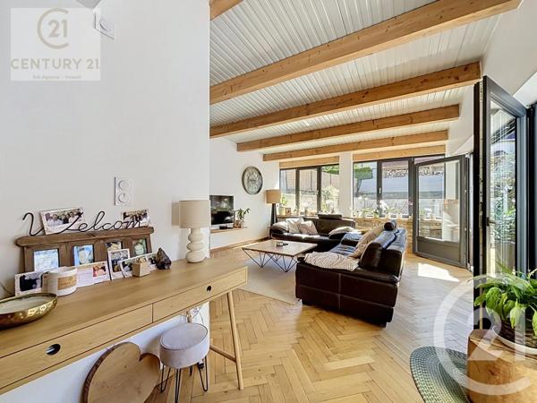 Maison à vendre  8 pièces - 209,22 m 2   ECHENOZ LA MELINE  - 70