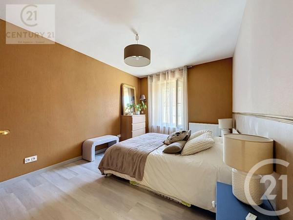 Maison à vendre  8 pièces - 209,22 m 2   ECHENOZ LA MELINE  - 70