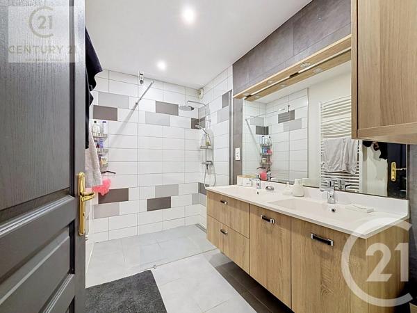 Maison à vendre  8 pièces - 209,22 m 2   ECHENOZ LA MELINE  - 70