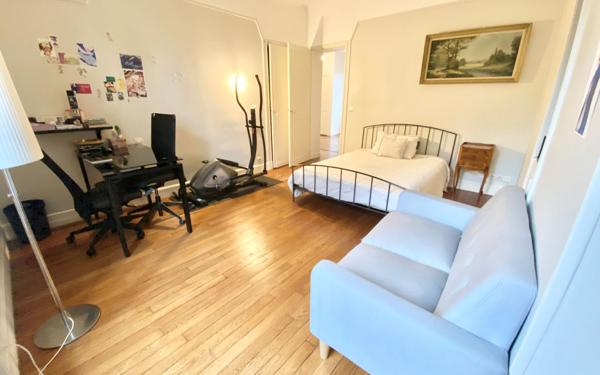 Maison à vendre    10 pièces • 333 m2 Mandres-les-Roses