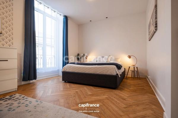 APPARTEMENT FAMILIAL D'EXCEPTION – ÉTAGE NOBLE – JARDIN À USAGE COLLECTIF