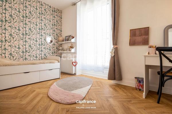 APPARTEMENT FAMILIAL D'EXCEPTION – ÉTAGE NOBLE – JARDIN À USAGE COLLECTIF