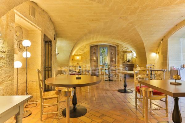 Exceptionnelle demeure de caractère du XVIIᵉ siècle entre Uzès et le Pont du Gard