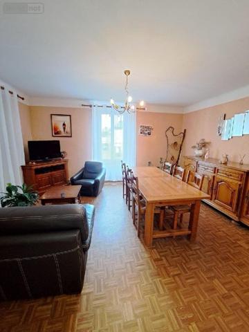 Maison de ville à vendre à Rieupeyroux dans l'Aveyron (12240), ref : 1010349   
Aveyron