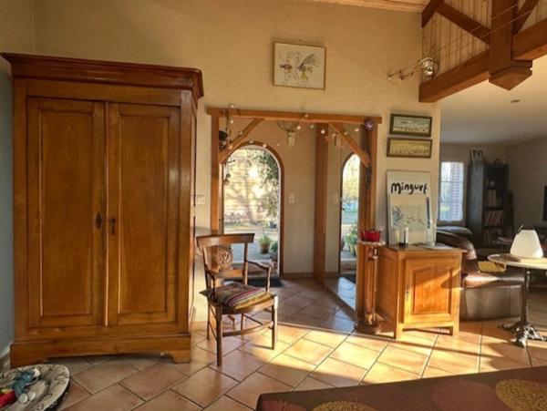 AUBIGNY-LES CLOUZEAUX, Longère 156 m², dépendance, 3569 m² terrain