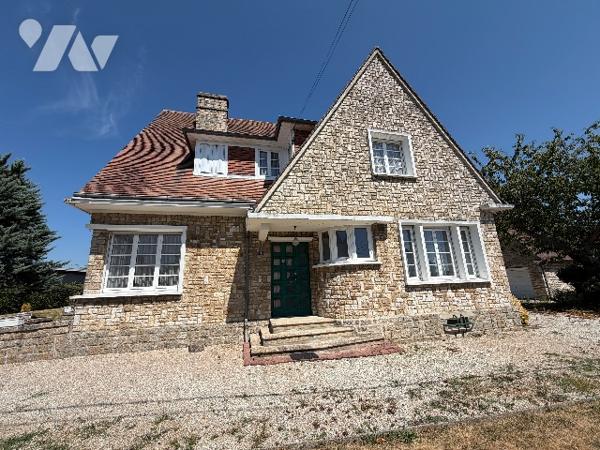 A ALENCON - Maison à usage d'habitation (139m²) avec garage indépendant sur un terrain de 1700m²