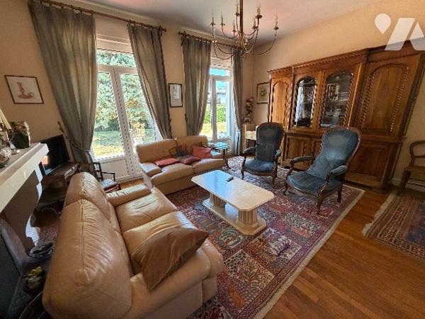 A ALENCON - Maison à usage d'habitation (139m²) avec garage indépendant sur un terrain de 1700m²