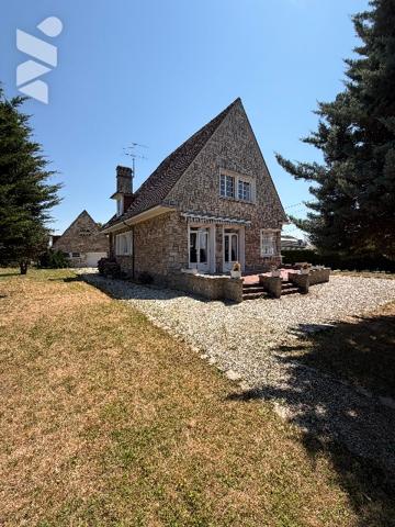 A ALENCON - Maison à usage d'habitation (139m²) avec garage indépendant sur un terrain de 1700m²