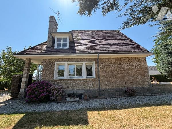 A ALENCON - Maison à usage d'habitation (139m²) avec garage indépendant sur un terrain de 1700m²
