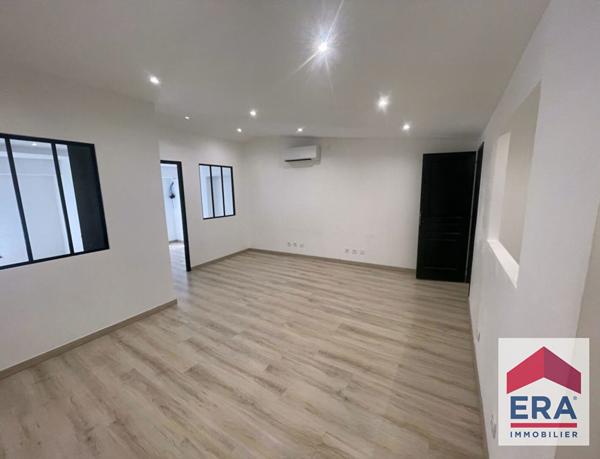 Immeuble - LOCAL COMMERCIAL+ BUREAUX