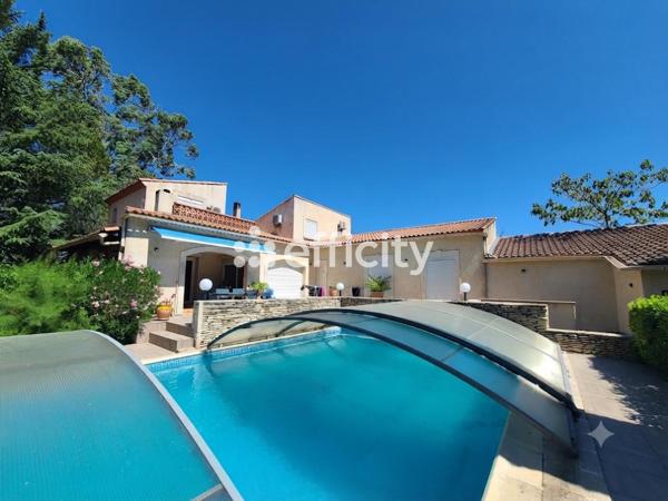 Maison
         7 pièces
        - 170 m² 699 000 € *