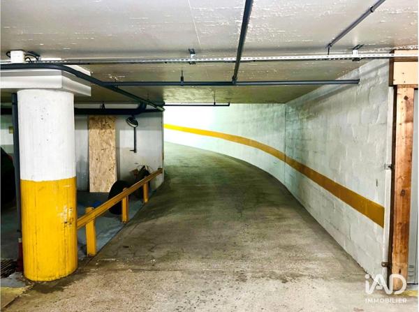 Location parking 10 m² Paris 14