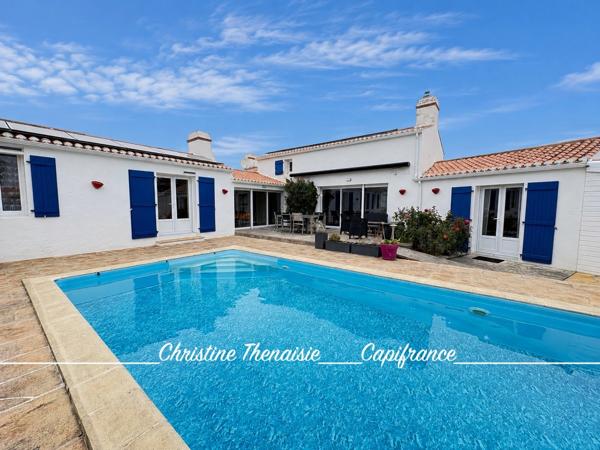 Maison à vendre 6 pièces 4 CHAMBRES - PISCINE CHAUFFEE - GARAGE - TERRAIN  SAINT GILLES CROIX DE VIE (85)