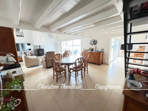 Maison à vendre 6 pièces 4 CHAMBRES - PISCINE CHAUFFEE - GARAGE - TERRAIN  SAINT GILLES CROIX DE VIE (85)