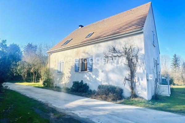 Maison à vendre 6 pièces de 142 m² à Jouy-le-Moutier