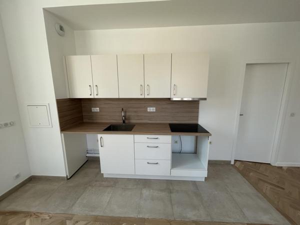 Location Appartement 4 pièces 81.7 m² - Versailles 78000