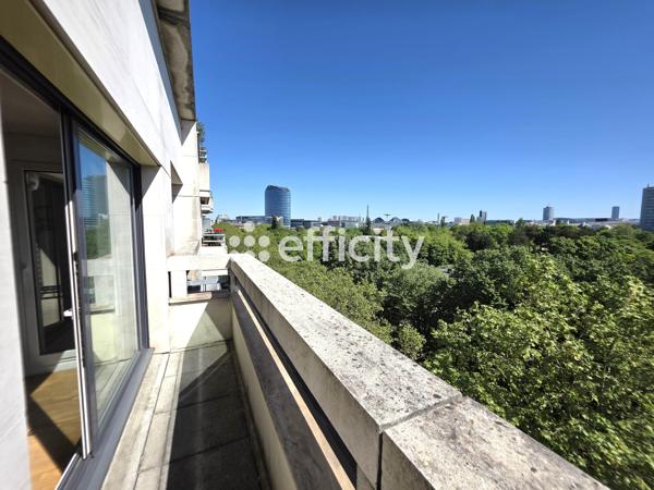Appartement
         5 pièces
        - 107 m² 1 055 000 € *