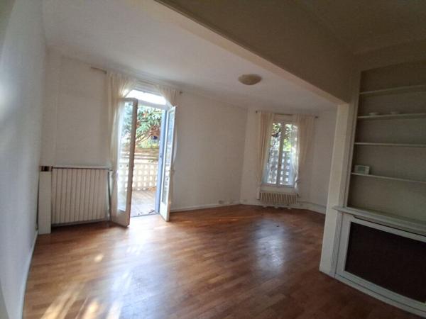 SURESNES Calme et verdure - Mison de charme à optimiser à 10' gares