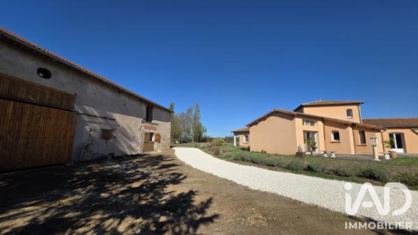 Maison à vendre 7 pièces 276 m² Broût-Vernet