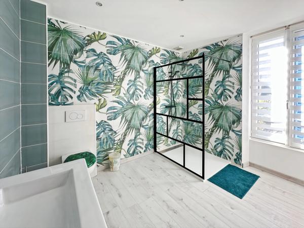 SOUPPES S/LOING proche à 5mn. Maison de caractère 7 pièces de 190 m2 sur terrain clos de 350 m2 avec garage.