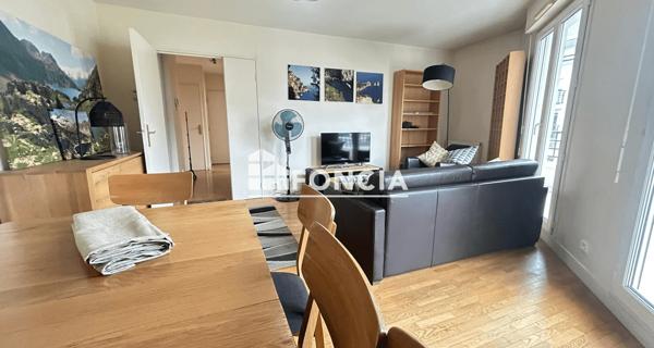 Location Appartement meublé 3 pièces 56.85 m² - Issy-les-moulineaux 92130