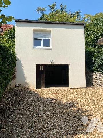 Commune de PIERRES, proche MAINTENON et de la gare, nous vous proposons un 
Ensemble immobilie...