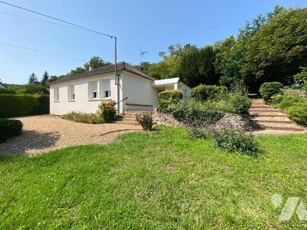 Commune de PIERRES, proche MAINTENON et de la gare, nous vous proposons un 
Ensemble immobilie...