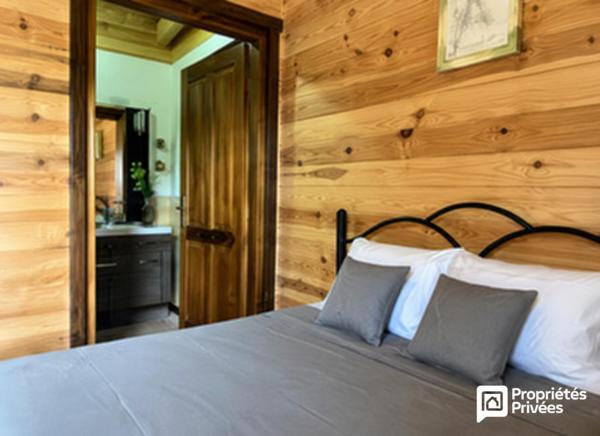 CHALET D'EXCEPTION AVEC PLAN D'EAU PRIVÉ ET TERRAIN CONSTRUCTIBLE - COEUR DU MORVAN