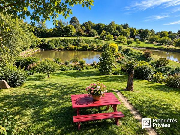 CHALET D'EXCEPTION AVEC PLAN D'EAU PRIVÉ ET TERRAIN CONSTRUCTIBLE - COEUR DU MORVAN
