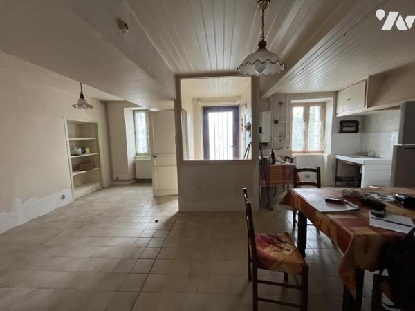 Maison d’habitation mitoyenne des 2 côtés, construite Avant 1945