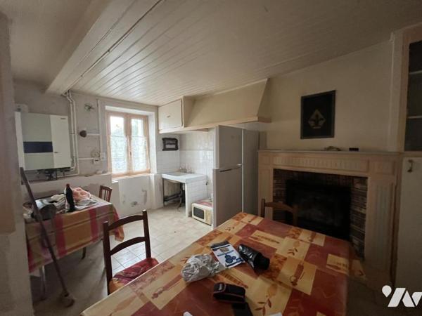 Maison d’habitation mitoyenne des 2 côtés, construite Avant 1945