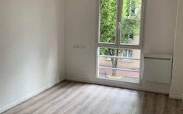 Appartement à vendre    1 pièce • 18,02 m2 Noisy-le-Grand