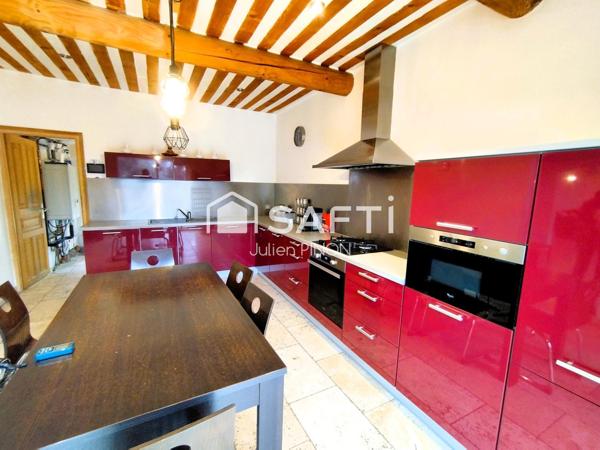 Villa traditionnel 186 m² vue sur le LUBERON