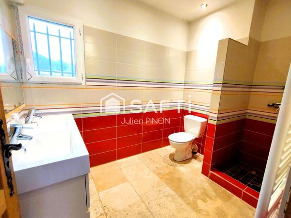 Villa traditionnel 186 m² vue sur le LUBERON