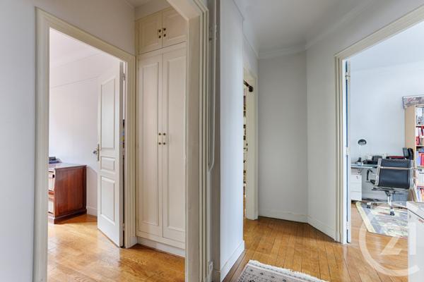 Appartement F7 à vendre  7 pièces - 154,37 m2 PARIS - 75015